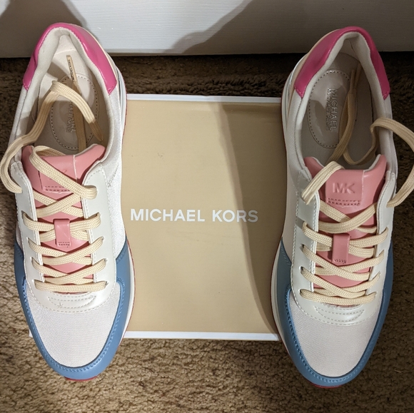 Michael Kors Monique Trainer Women's 10 - Picture 4 of 6